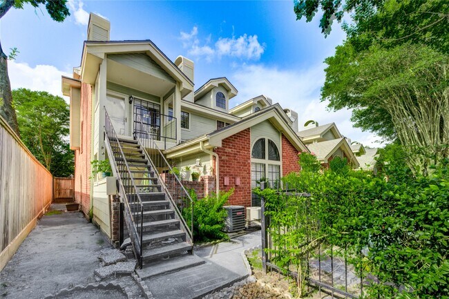 4900 Floyd St in Houston, TX - Building Photo - Building Photo