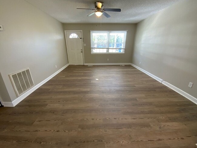 17 Cornell Ct in Jacksonville, NC - Building Photo - Building Photo