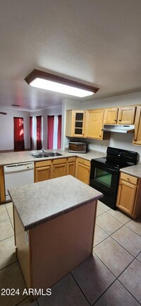 12552 W Medlock Dr in Litchfield Park, AZ - Building Photo - Building Photo