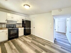 5521 St James St in Birmingham, AL - Building Photo - Building Photo