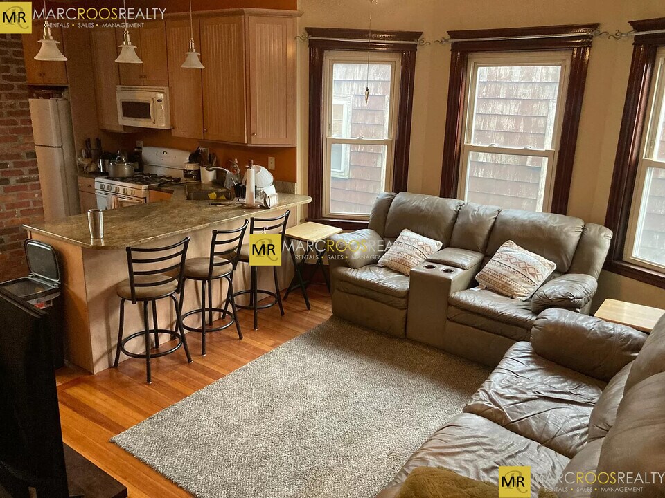 71 Draper St in Boston, MA - Building Photo
