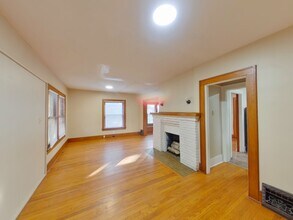 207 S Erie Ave in Wichita, KS - Building Photo - Building Photo