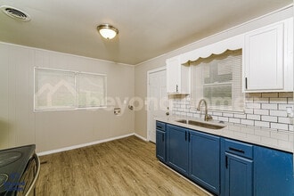 1317 Hatfield Ln in Birmingham, AL - Building Photo - Building Photo