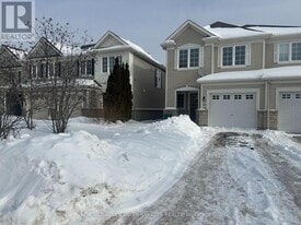 454 Wisteria Crescent in Ottawa, ON - Building Photo