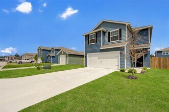 28057 Irving Dr in Magnolia, TX - Building Photo - Building Photo