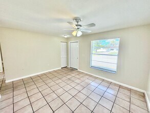 5328 24th Ave SW in Naples, FL - Building Photo - Building Photo