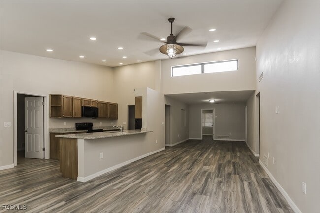 1054 Mohegan Rd in Venice, FL - Building Photo - Building Photo