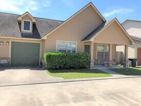 21481 W Wallis Dr in Porter, TX - Building Photo