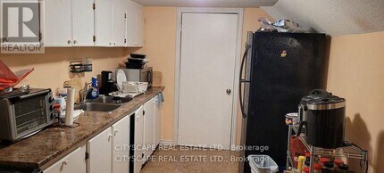 30 Sea Lion Rd in Brampton, ON - Building Photo - Building Photo