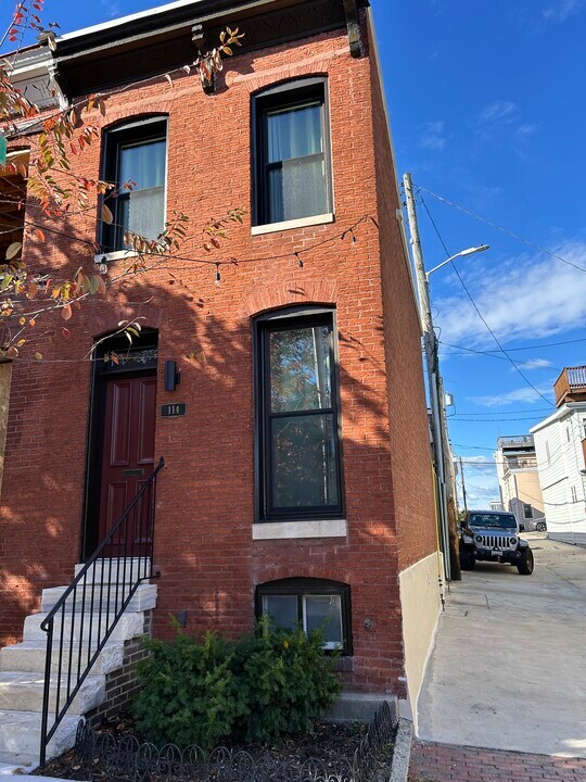 114 N Collington Ave in Baltimore, MD - Building Photo