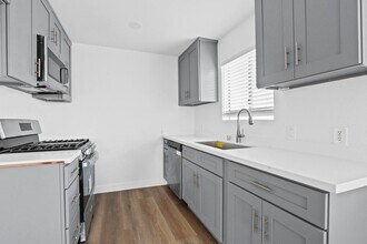 525 W. 8th St. in San Pedro, CA - Building Photo - Building Photo