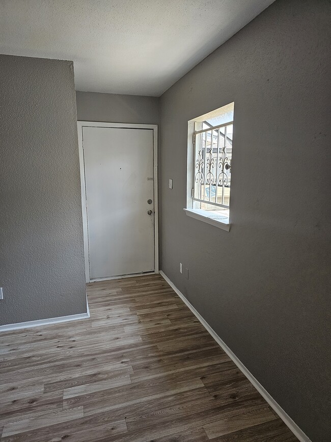 10603 S Wilcrest Dr in Houston, TX - Foto de edificio - Building Photo