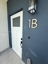 511 SW 1st Ave in Hallandale Beach, FL - Building Photo - Building Photo