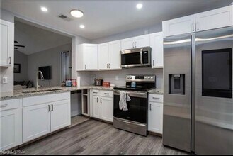 17430 Dumont Dr in Ft. Myers, FL - Building Photo - Building Photo