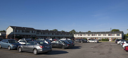 Cassady Village Apartments in Columbus, OH - Building Photo - Building Photo