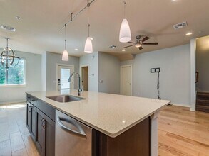 4006 Valley View Rd in Austin, TX - Building Photo - Building Photo