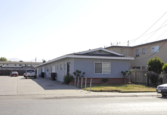 1431 Garner Ave in Salinas, CA - Building Photo - Building Photo