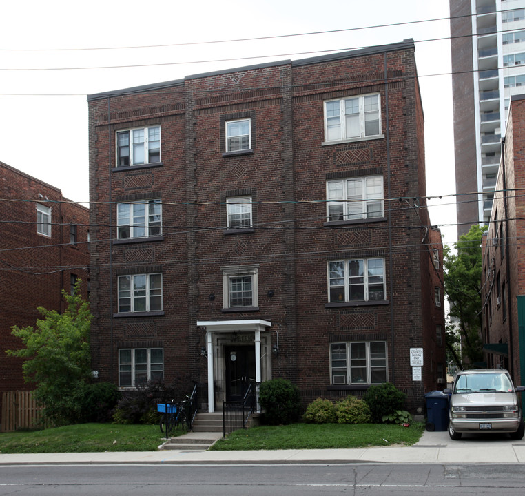 1580 Bathurst St in Toronto, ON - Building Photo