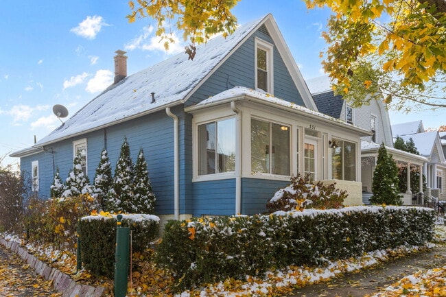 331 Granby Rd in Lake Forest, IL - Building Photo - Building Photo