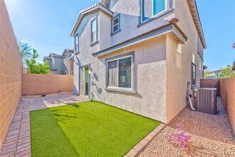 3215 Gardenia Falls Ct in Henderson, NV - Building Photo - Building Photo