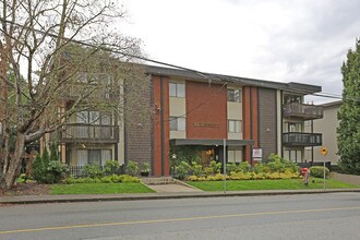 St. Michelle Apartments in New Westminster, BC - Building Photo - Building Photo