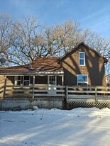 1335 E Main St, Unit House in Owatonna, MN - Building Photo