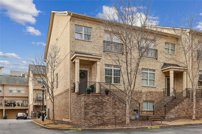 745 Fountainhead Ln NE in Atlanta, GA - Building Photo - Building Photo