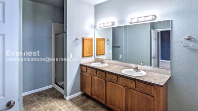 2921 Kansas Dr in Fort Collins, CO - Building Photo - Building Photo