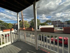 27 Durham St, Unit 2 in Somerville, MA - Building Photo - Building Photo