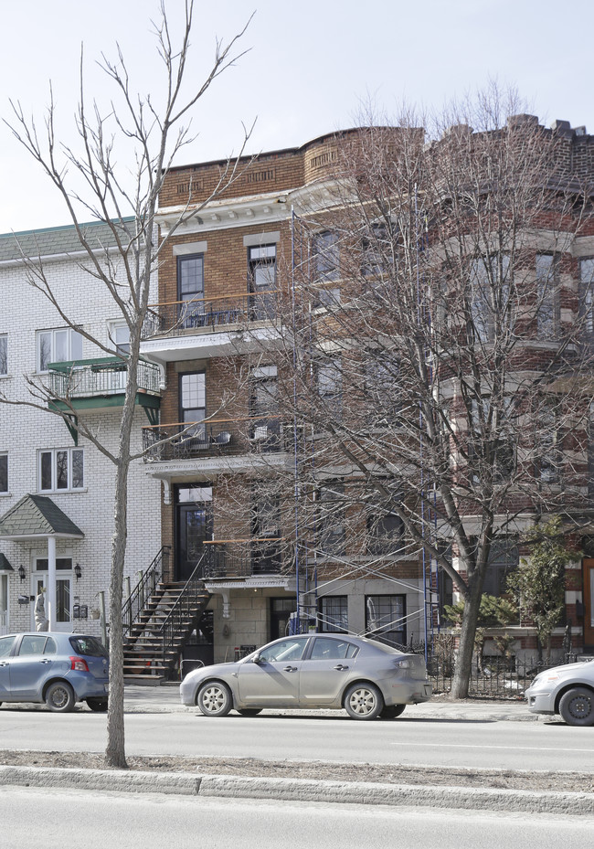 231 Saint-Joseph Boul O in Montréal, QC - Building Photo - Building Photo