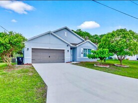 518 SW Natalie Terrace in Port St. Lucie, FL - Building Photo