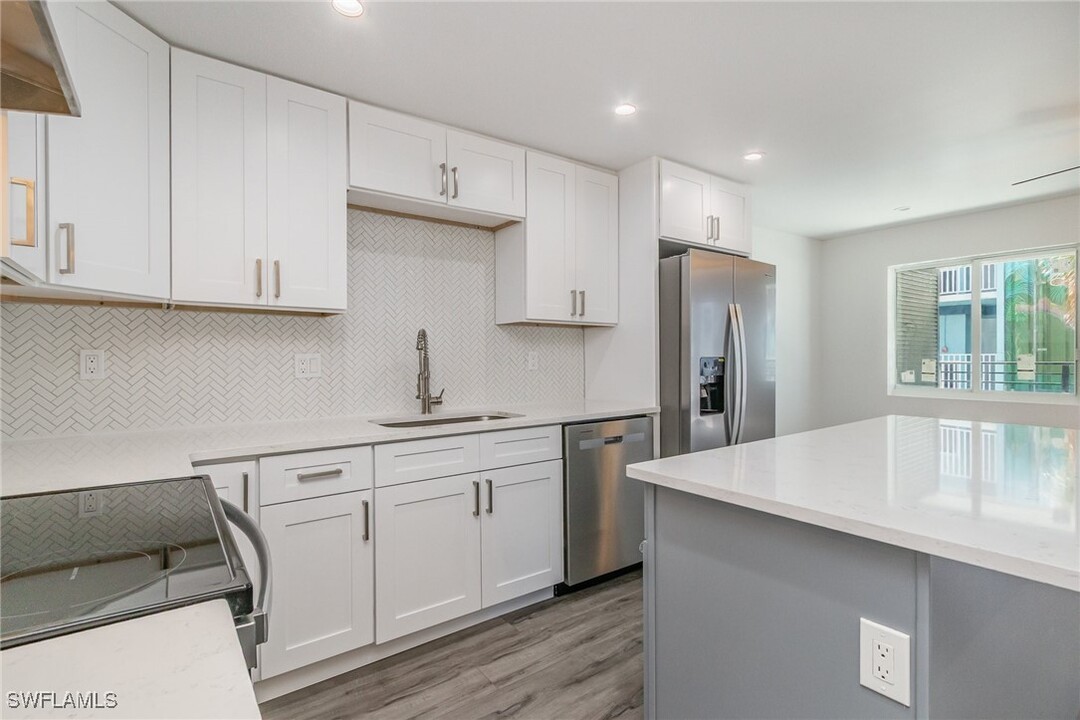 1300 Estero Blvd in Fort Myers Beach, FL - Building Photo