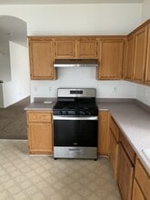 8336 Crown Peak Ave in Las Vegas, NV - Building Photo - Building Photo