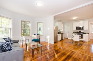 10 Stone Pl, Unit P2 in Somerville, MA - Building Photo