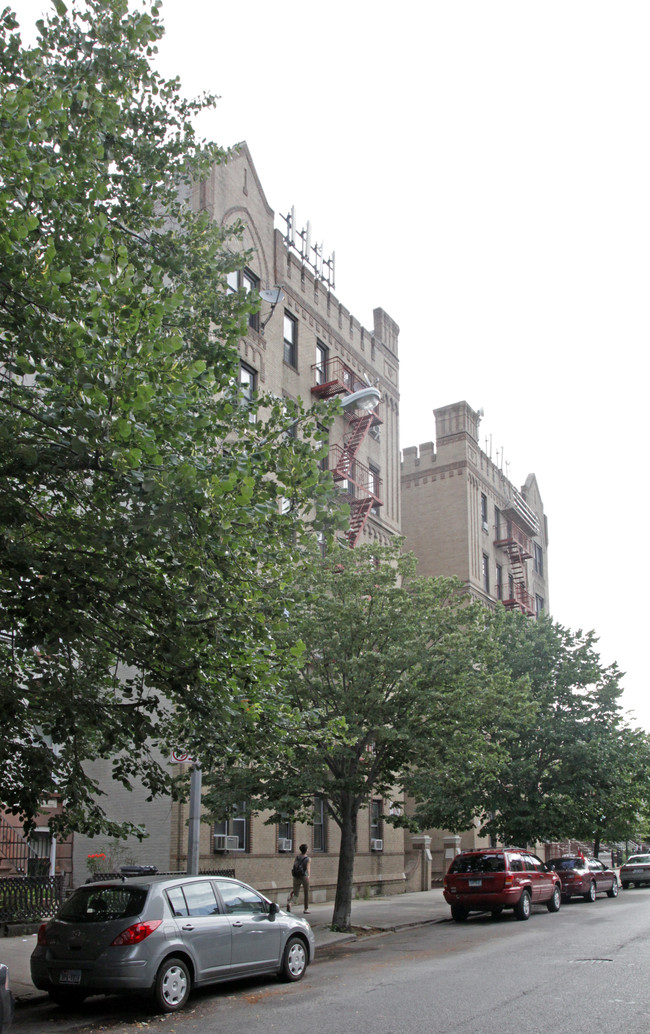 957-963 Greene Ave in Brooklyn, NY - Building Photo - Building Photo