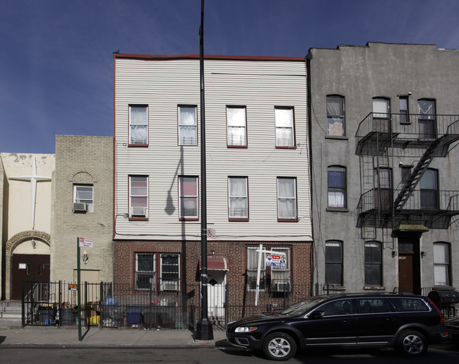 1491 Gates Ave in Brooklyn, NY - Building Photo - Building Photo