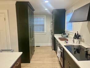 7501 Three Chopt Rd in Richmond, VA - Building Photo - Building Photo