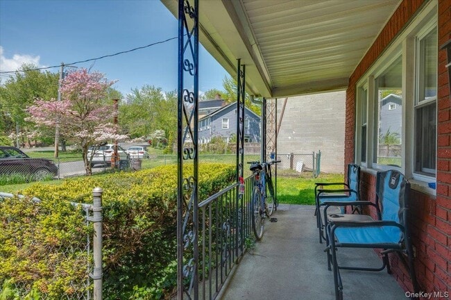 property at 516 Broadway