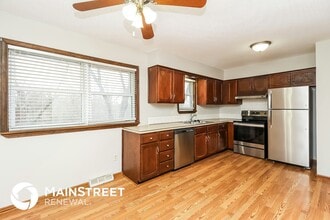 201 S Ellison Way in Independence, MO - Building Photo - Building Photo