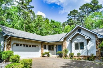 81 Pintuerero Way in Hot Springs Village, AR - Building Photo - Building Photo