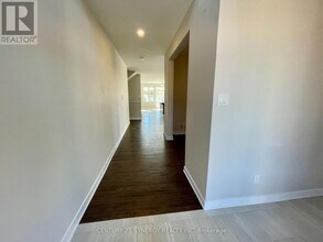 862 Henslow's Cir in Ottawa, ON - Building Photo - Building Photo