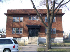 929 Aurora Ave in St. Paul, MN - Building Photo - Building Photo