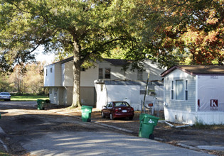 ARCH Manufactured Housing in Newport News, VA - Building Photo - Building Photo