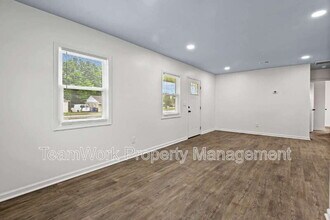 3111 Azalea Dr in N. Charleston, SC - Building Photo - Building Photo