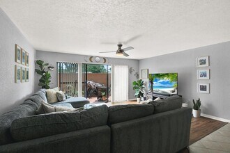 6100 Gulfport Blvd S in Gulfport, FL - Building Photo - Building Photo