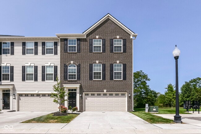 property at 6898 Sunstone Pl