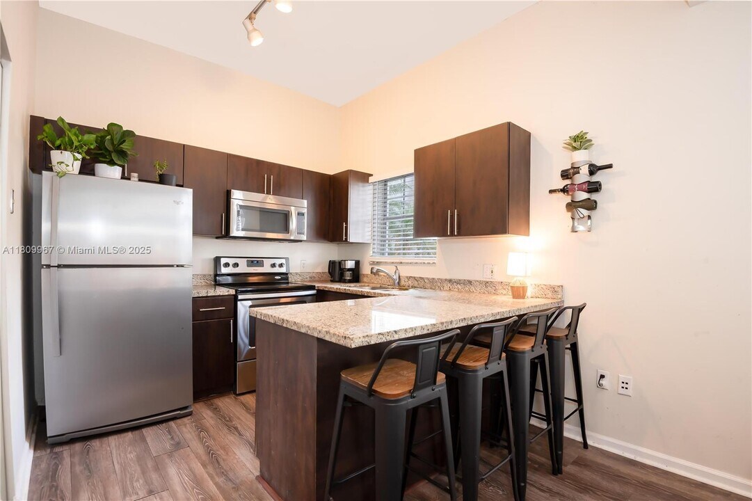 3356 Bird Ave in Miami, FL - Building Photo