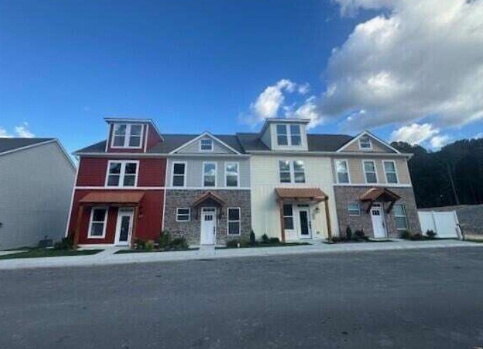 The Arbors in Cleveland, TN - Building Photo