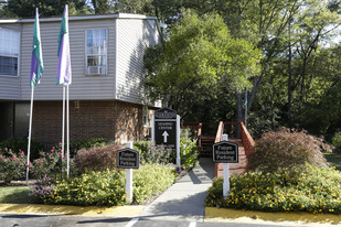 Gardens at Briarwood Apartments