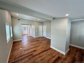 5 Schradin Hill in Greenwood Lake, NY - Building Photo - Building Photo